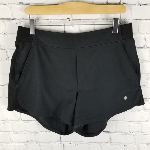 APANA | stretch athletic run pocket shorts - Picture 1 of 7